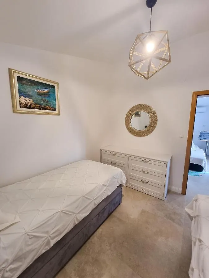 Apartments Bagic Vir Croatia
