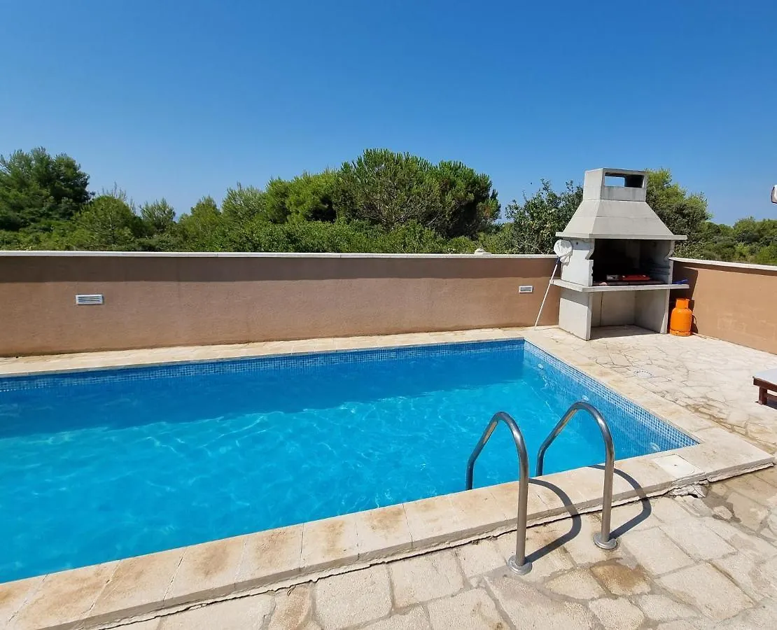 Apartments Bagic Vir